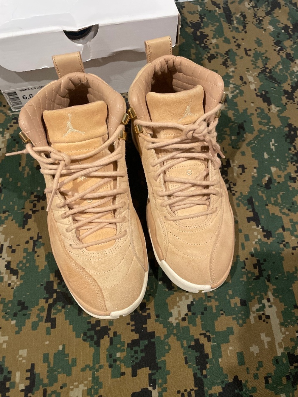 Jordan 12 retro Vachetta tan Sz W6.5 (23.5cm)